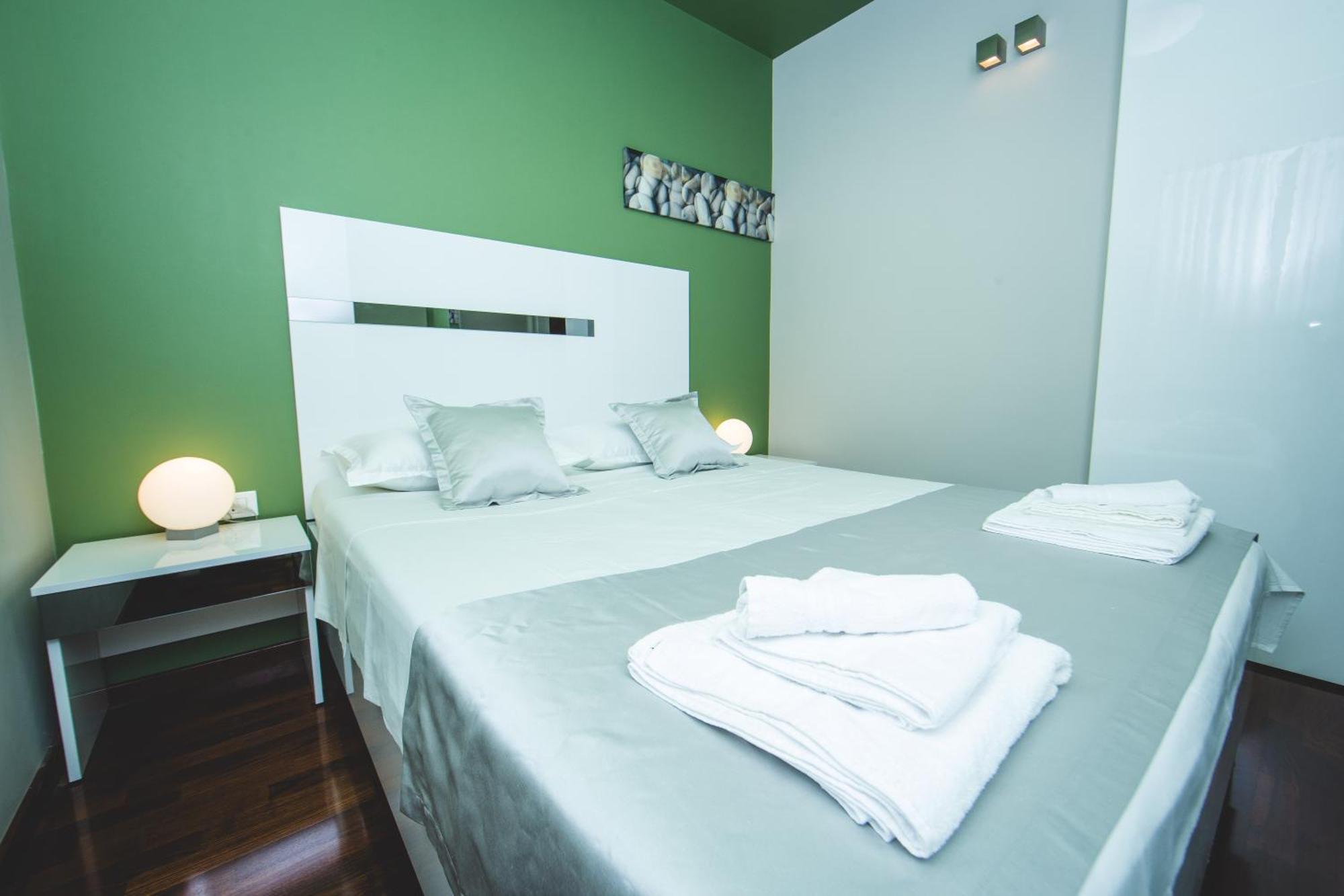 Luxury Rooms And Apartment Silente Bacvice สปลิท ภายนอก รูปภาพ
