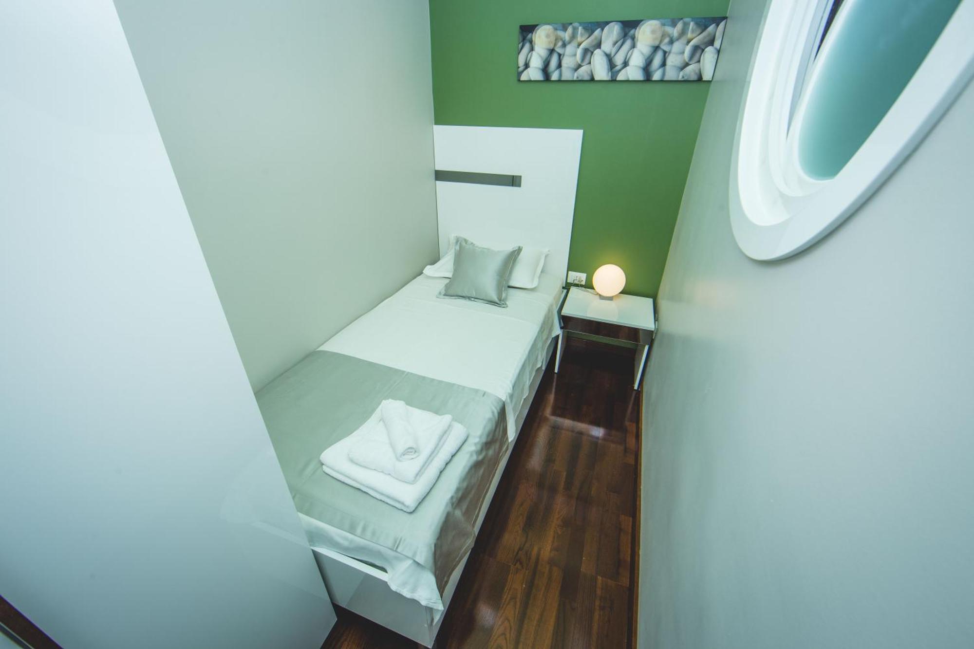 Luxury Rooms And Apartment Silente Bacvice สปลิท ภายนอก รูปภาพ