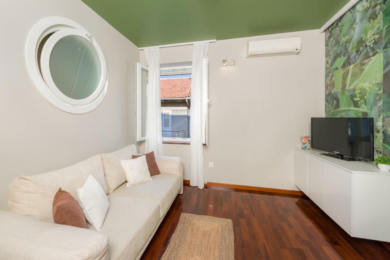 Luxury Rooms And Apartment Silente Bacvice สปลิท ภายนอก รูปภาพ