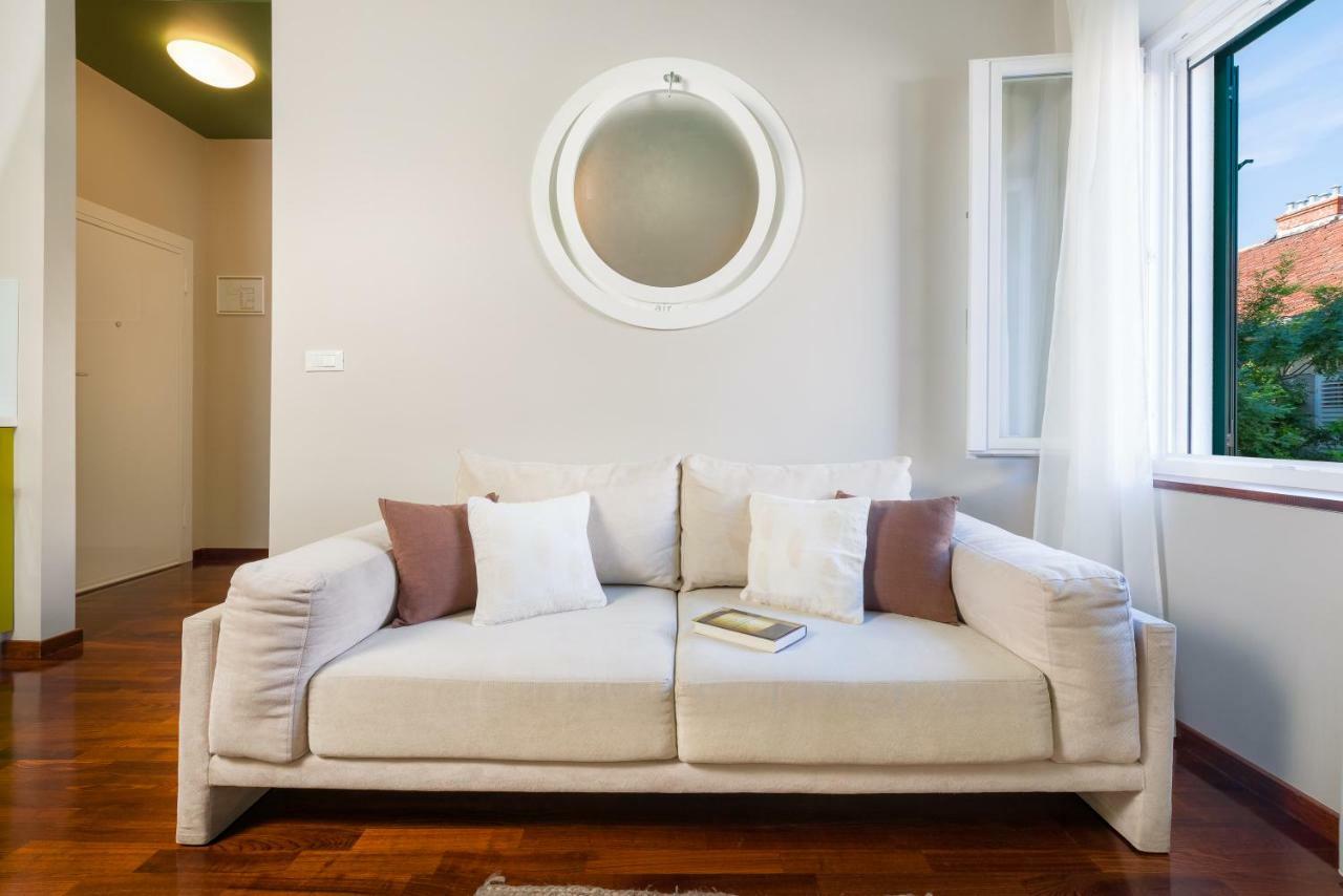 Luxury Rooms And Apartment Silente Bacvice สปลิท ภายนอก รูปภาพ